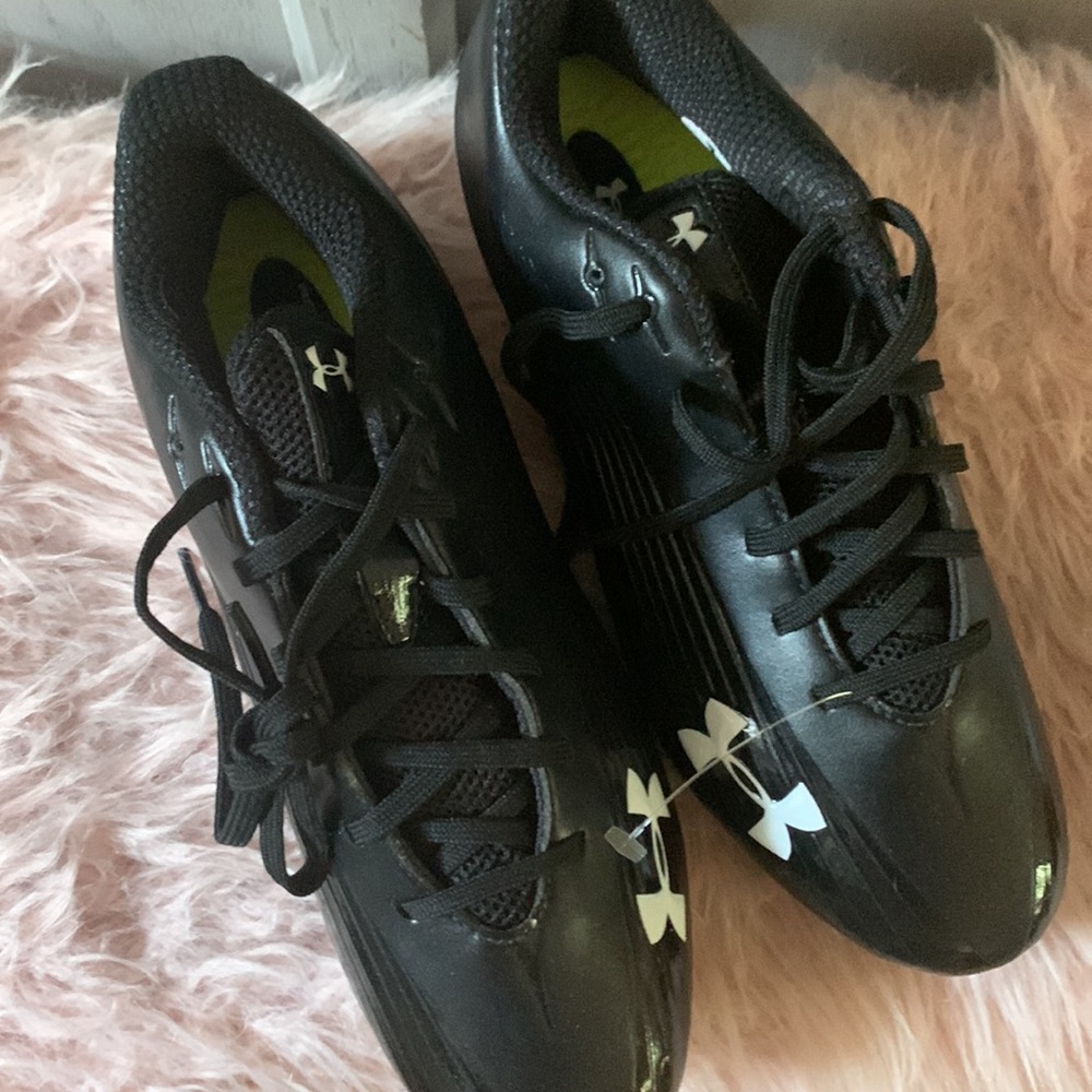 New 7.5 cleats under armor